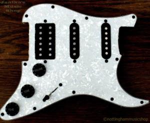 STRATOCASTER ELECTRIC GUITAR PICKGUARD HSS WHITE PEARL LOADED BLACK PARTS